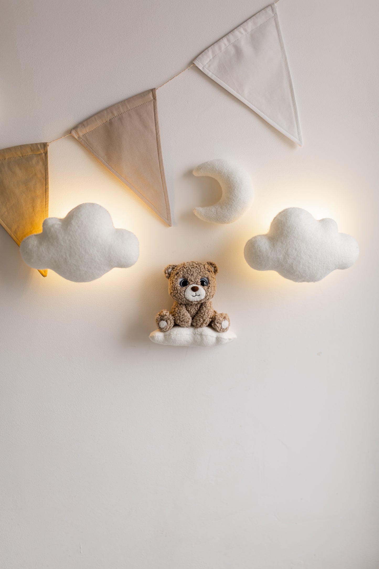 Eco-friendly boucle bear with glowing night lights for nursery wall