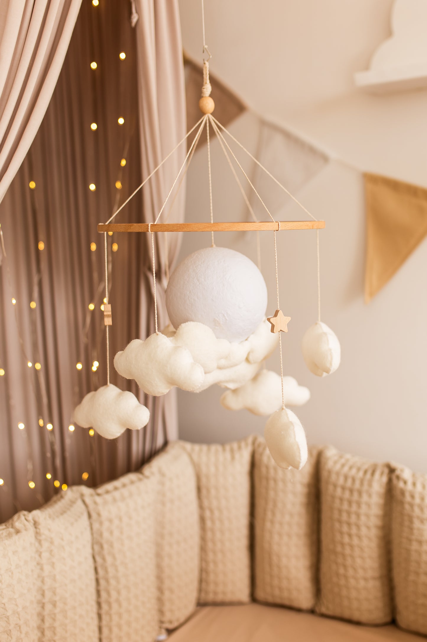 Nursery night light baby crib mobile