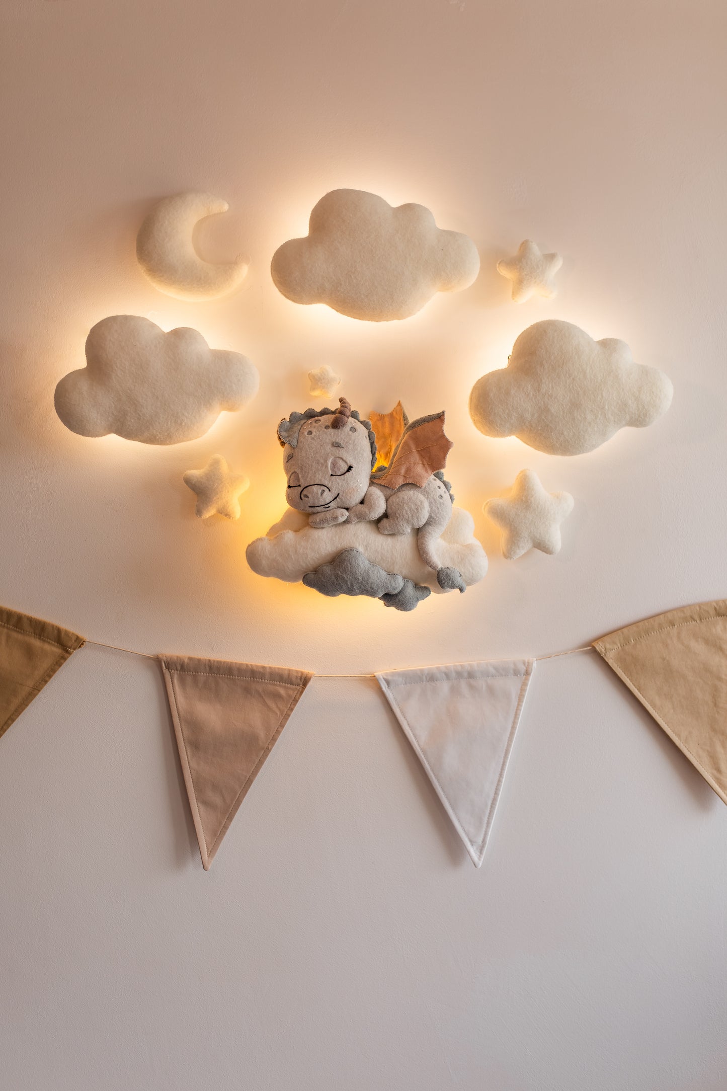 Настінний світильник "Дракон" 