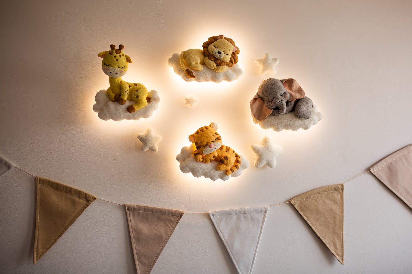 Safari Animal Night Light | Nursery Wall Lamp Set | Giraffe Elephant Tiger Lion